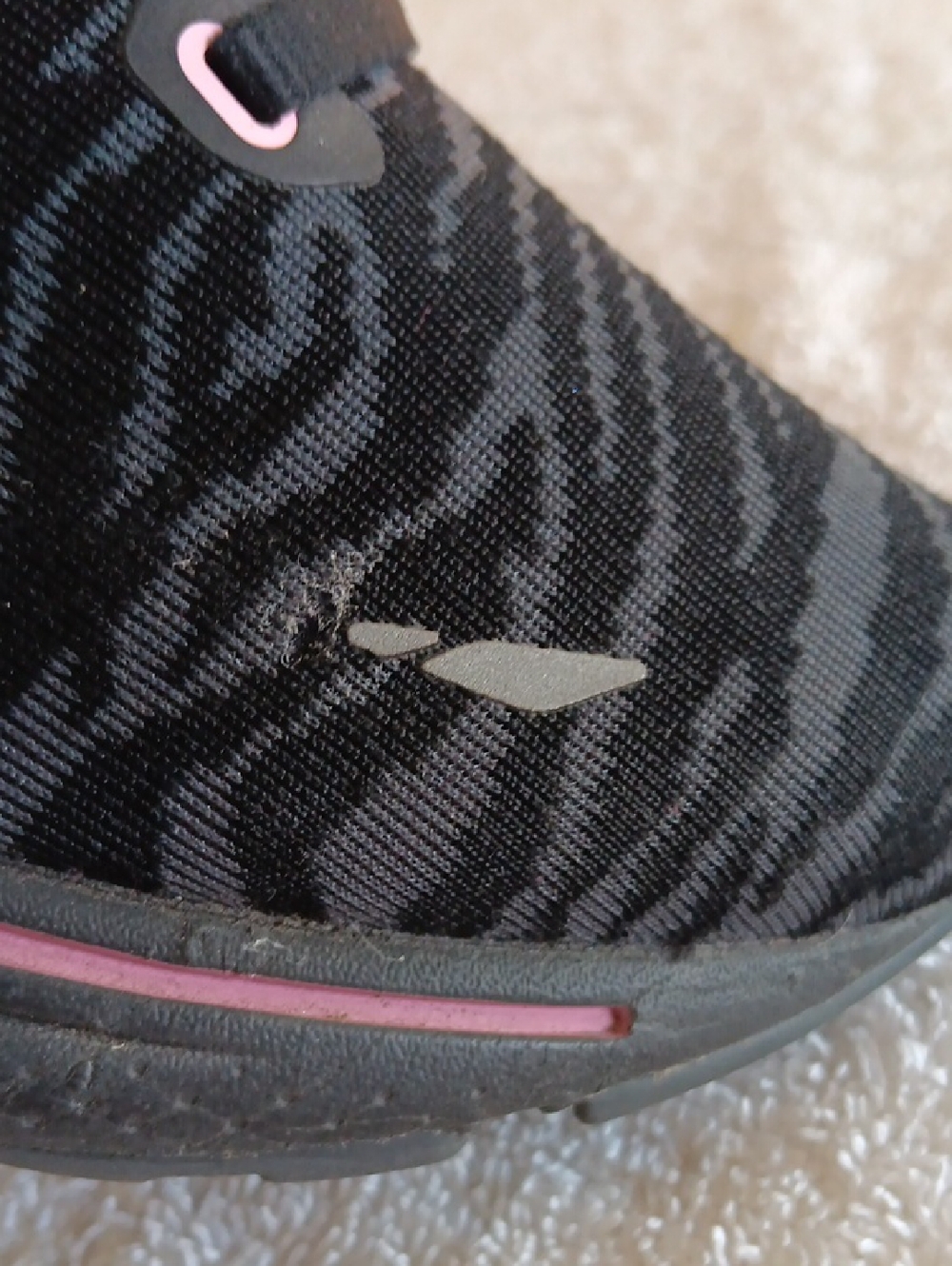 Brooks Ghost 15 Running Shoes - Picture 15 of 16